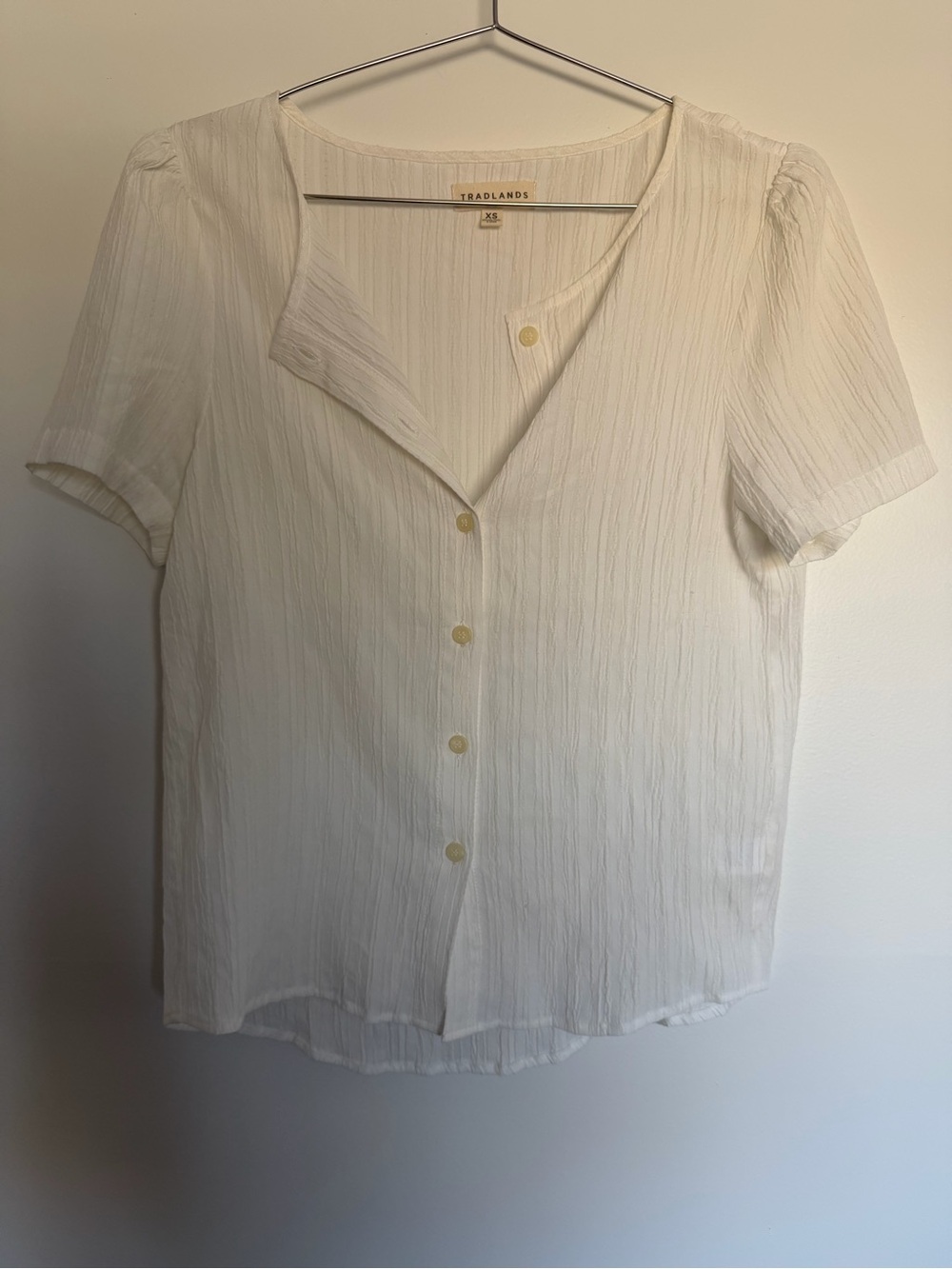 Tradlands white Short Sleeve Textured Button Blouse